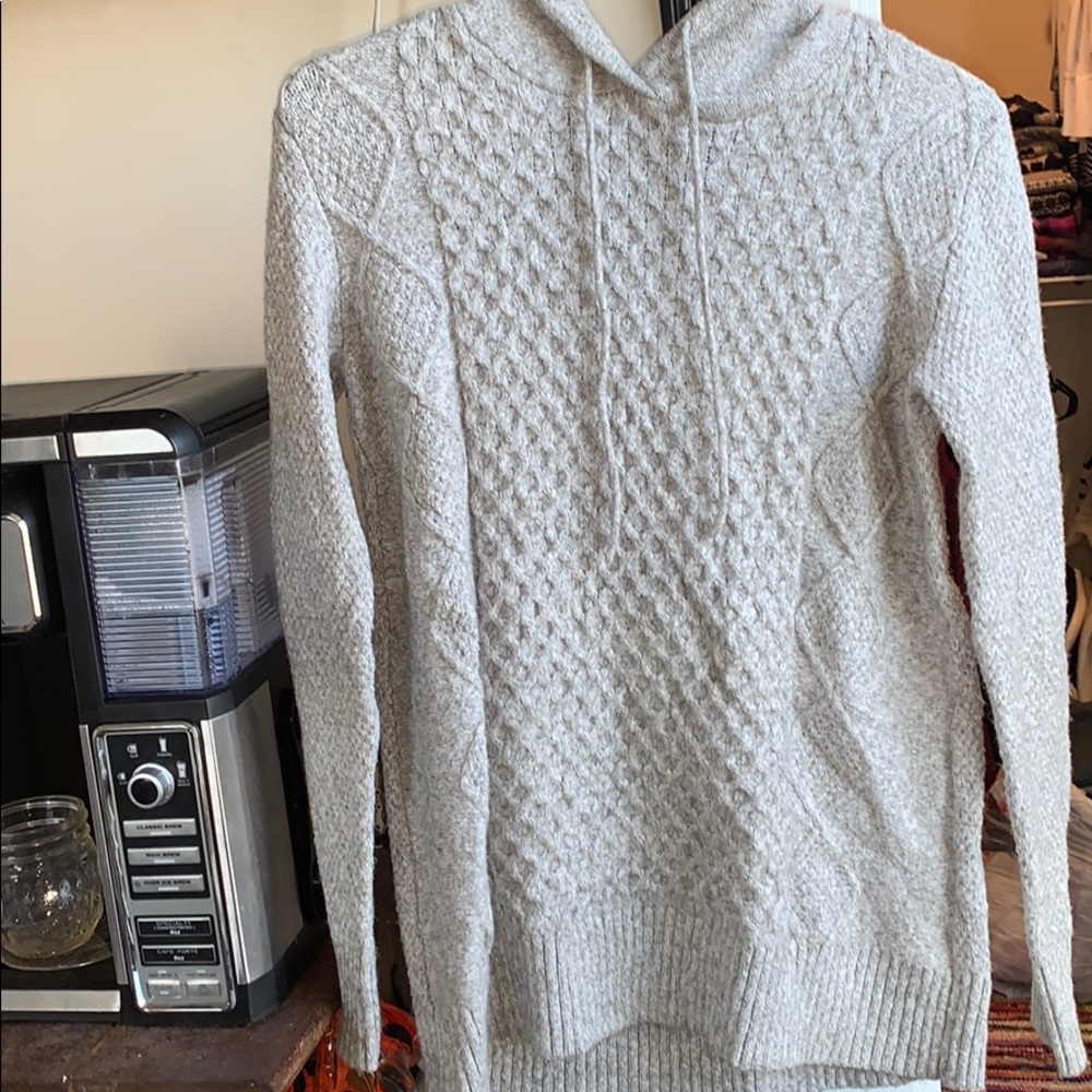 Hooded sweater